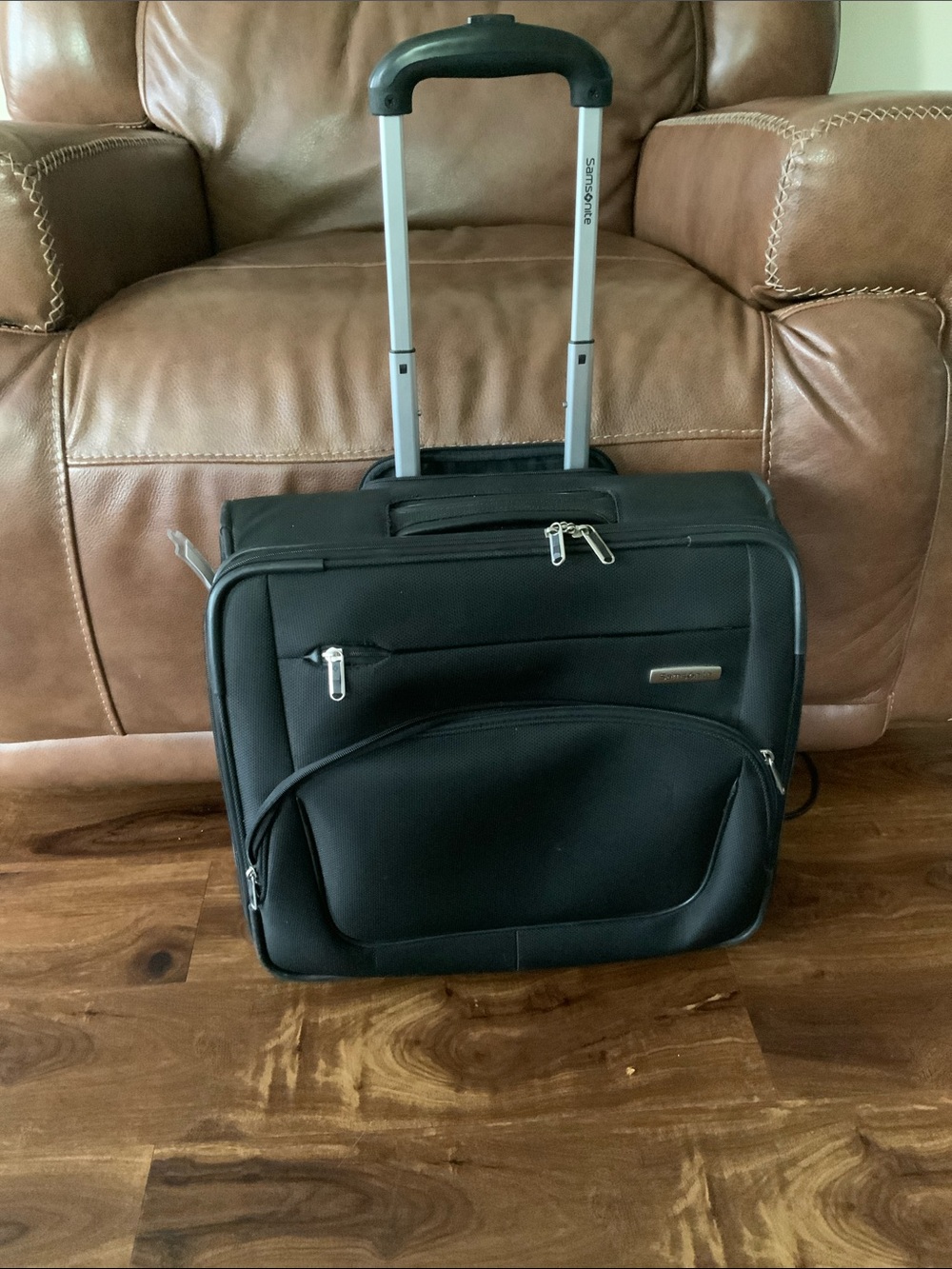 SAMSONITE ROLLING LAPTOP/ garment BAG. Traveling, office etc. 17”X15”X8”.